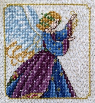 577530_10151341775373148_1423125170_n